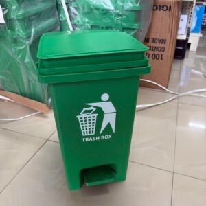 High Quality 20L Plastic Trash Bin with Pedal